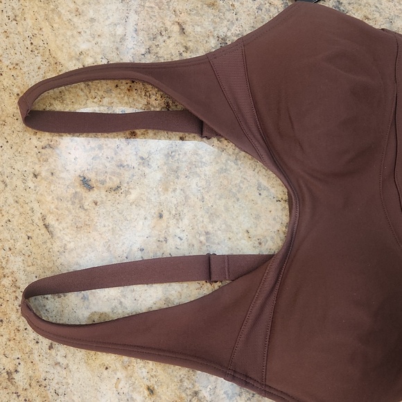 Under Armour Brown Convertible Sports Bra.  New With Tags!! - Picture 6 of 15
